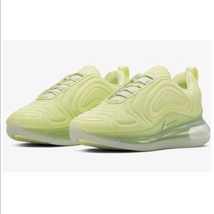 NWT Nike Air Max 720 SE Luminous Green Women